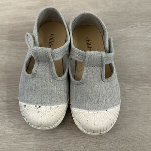 toddler girl size 26 shoes.